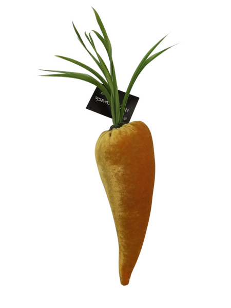 GOLDEN VELVET CARROT WITH HAND CUT FEATHER LEAVES