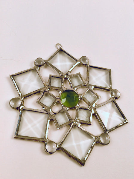 SMALL BEVELED SNOWFLAKE GREEN CENTER