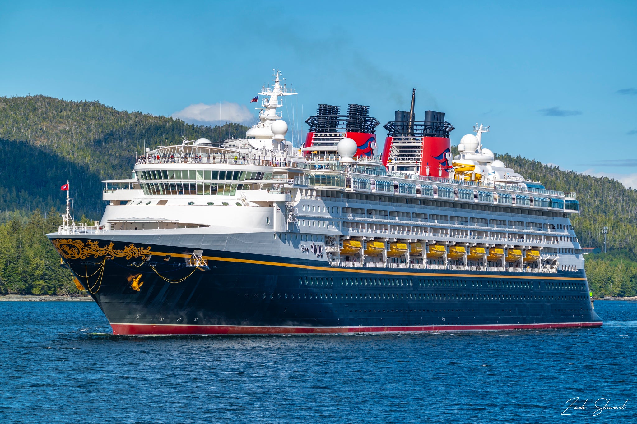 DISNEY WONDER