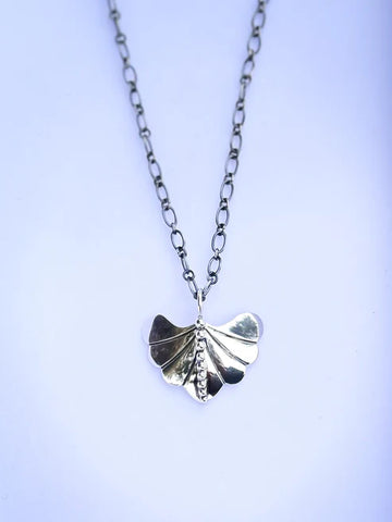WILLOW WISP NECKLACE 18 INCH TWISTED CHAIN