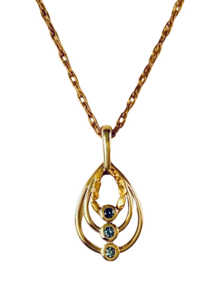 THREE TIER SAPPHIRE AND WHITE GOLD PENDANT