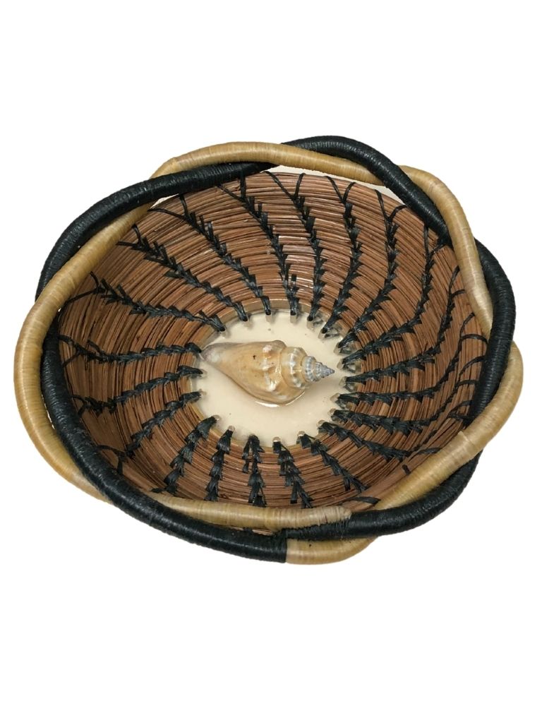 PINE NEEDLE BASKET WITH SEASHELL CENTER AND TWIST BORDER