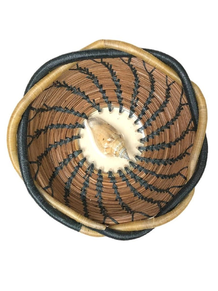 PINE NEEDLE BASKET WITH SEASHELL CENTER AND TWIST BORDER