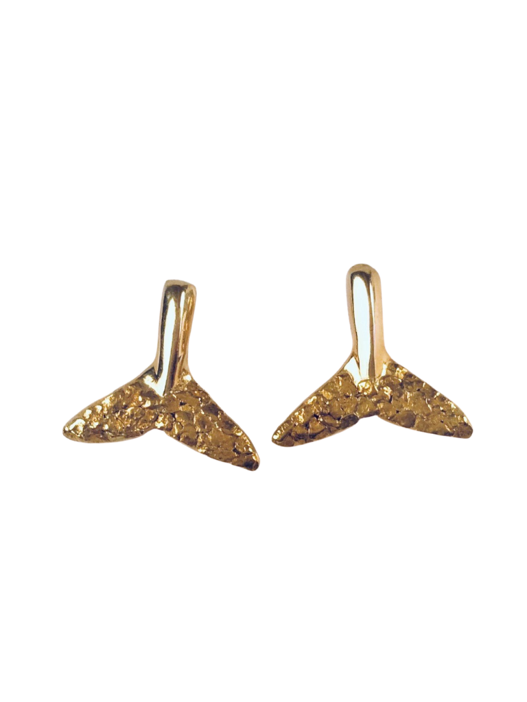 GOLD WHALE TAIL POSTS
