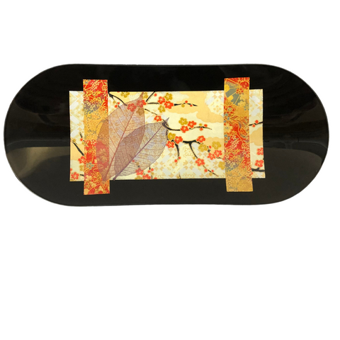 OVAL PLATE BLACK WITH LEAVES