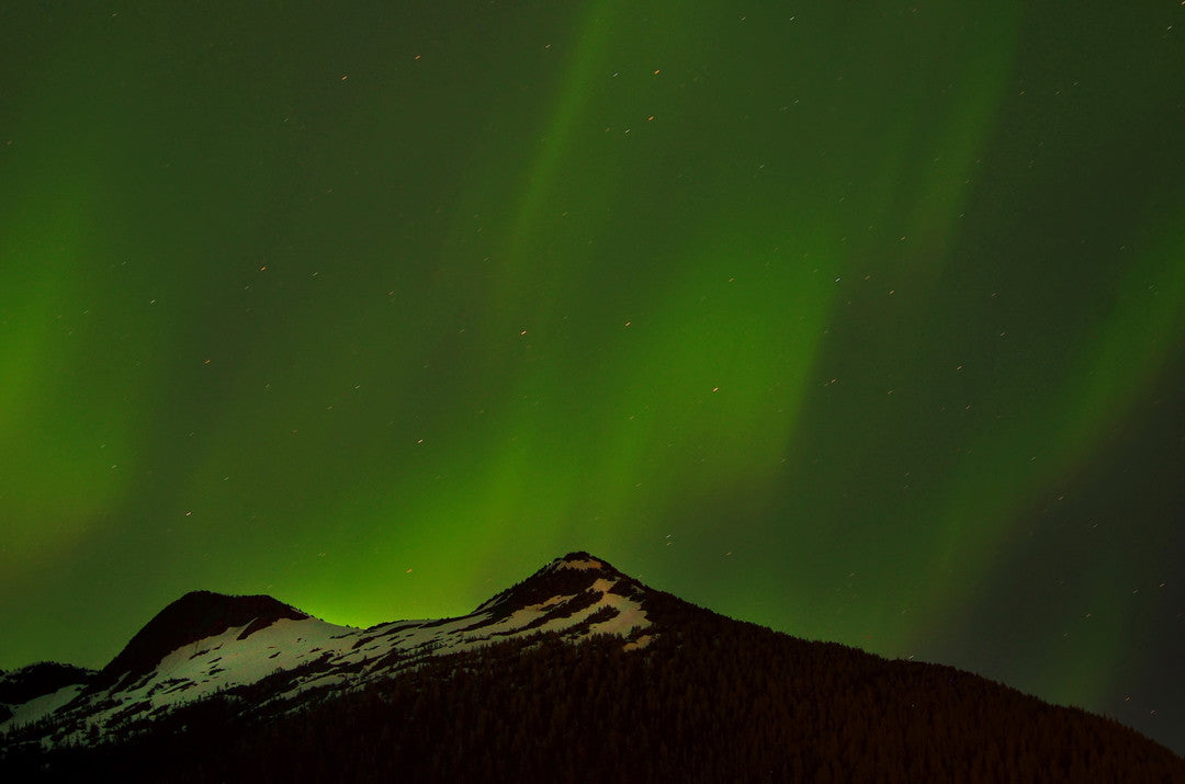 NORTHERN LIGHTS OVER DEER MOUNTAIN