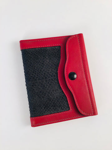 RED PASSPORT CASE