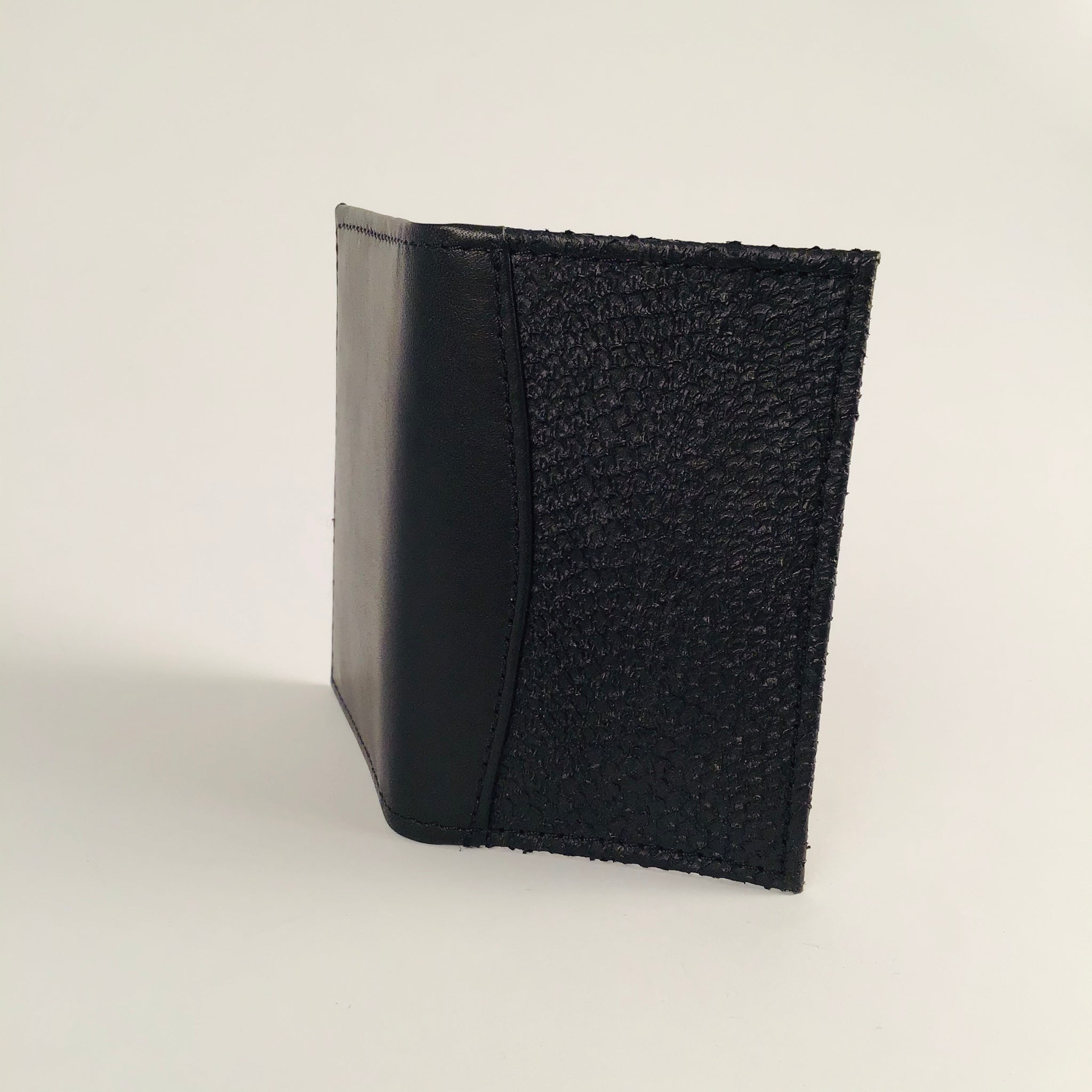 BLACK SALMON LEATHER MINI WALLET WITH 3 POCKETS