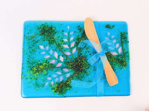 BRIGHT BLUE GLASS CHEESE BOARD AND KNIFE
