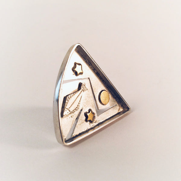 HALIBUT TRIANGLE TIE TAC PIN WITH 14K GOLD