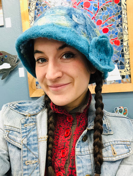 FELTED AND SEWN HAT TURQUOISE WITH STITCHED FLOWER