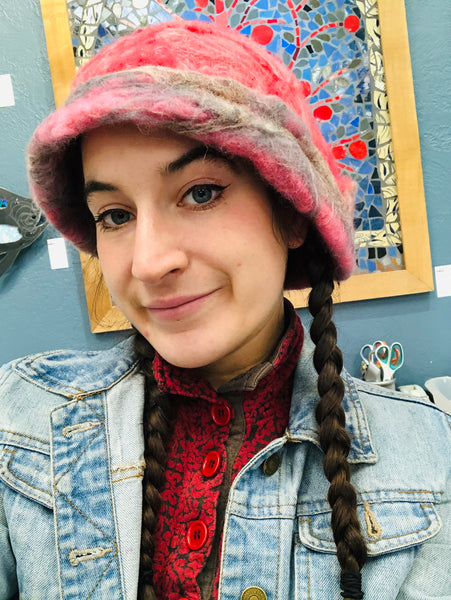 FELTED HAT RASPBERRY SHERBERT
