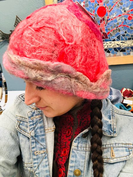 FELTED HAT RASPBERRY SHERBERT