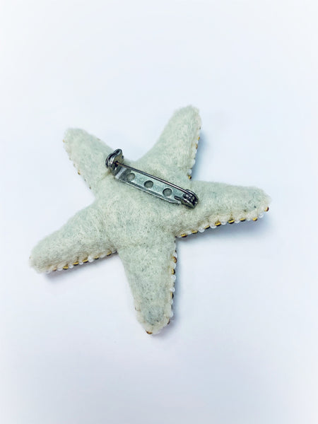 BLUE BEADED STARFISH PIN
