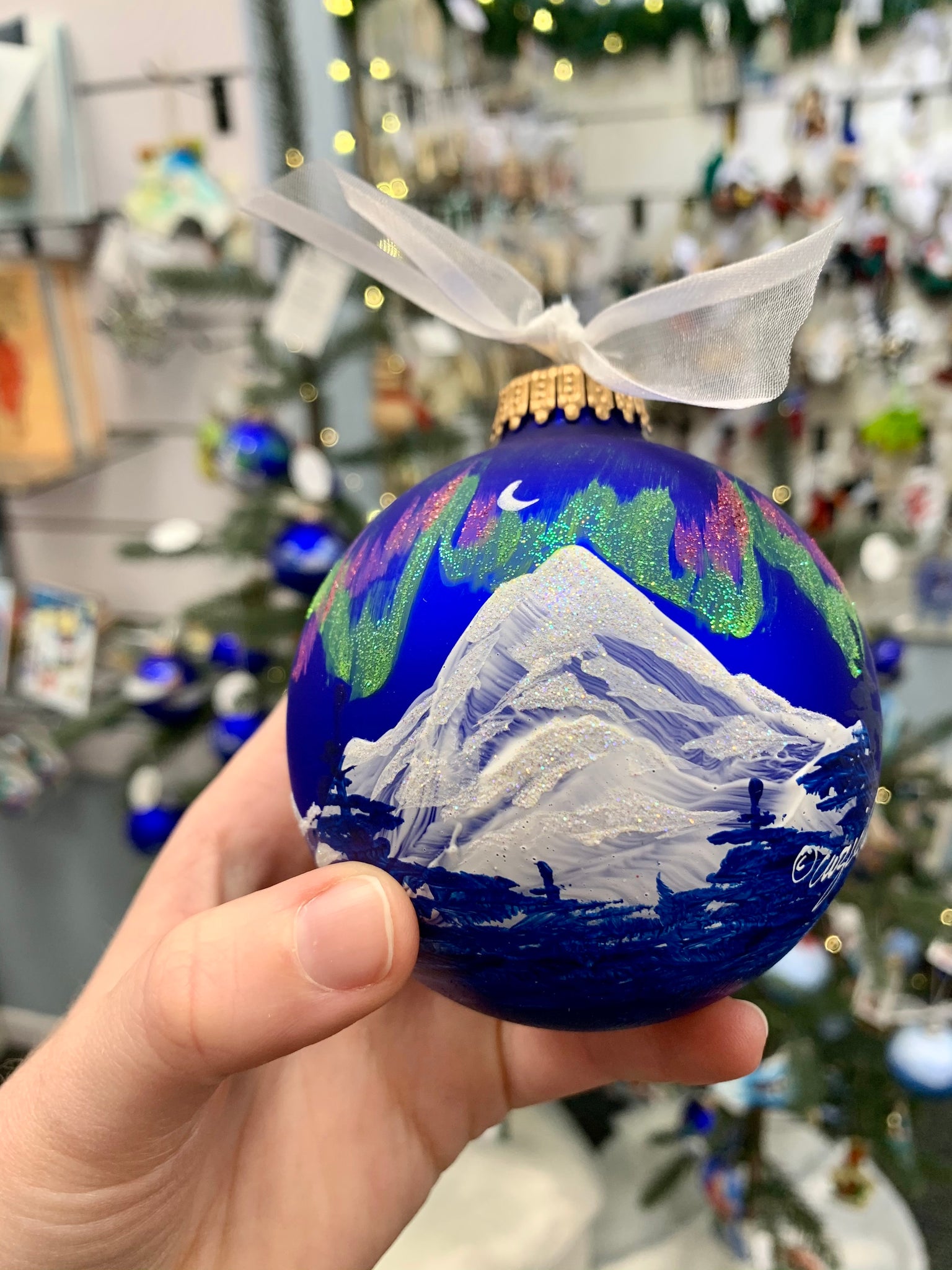 NORTHERN LIGHTS ORNAMENT