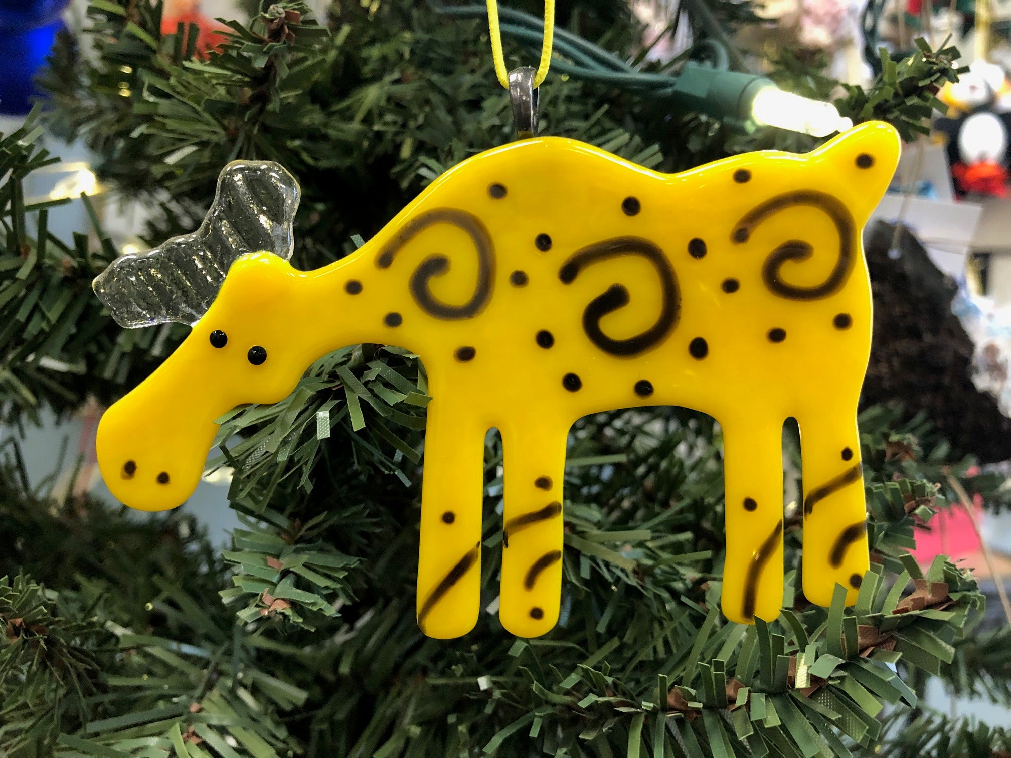YELLOW SPIRAL MOOSE ORNAMENT GLASS