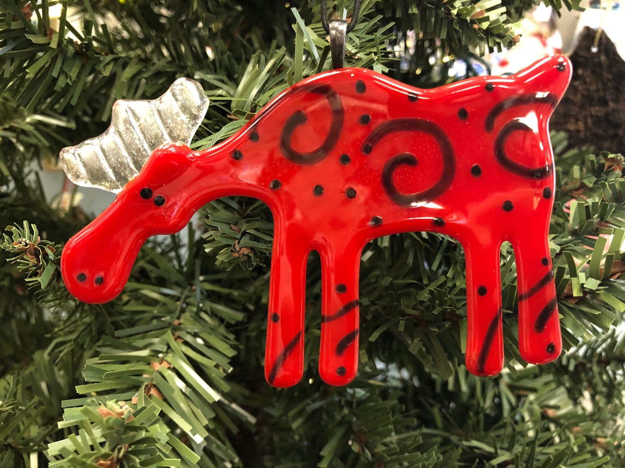 RED SPIRAL MOOSE ORNAMENT
