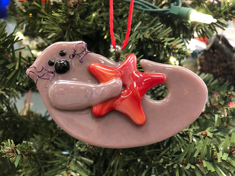 SEA OTTER ORNAMENT LILAC