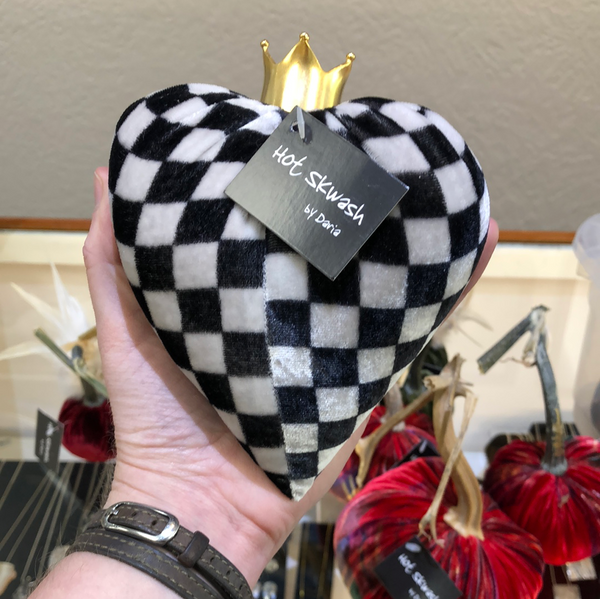 CHECKERED MEDIUM VELVET HEART