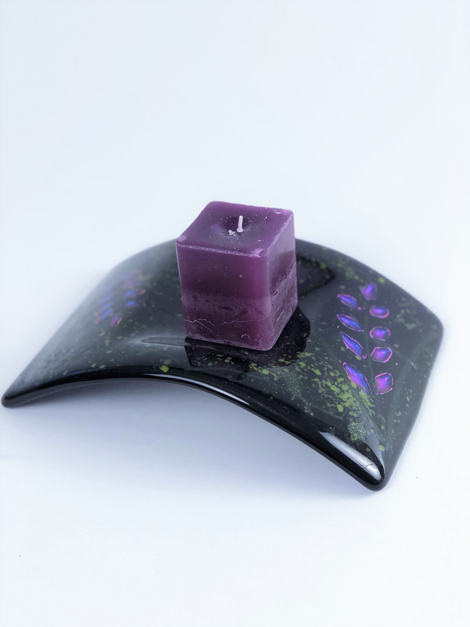 PURPLE GLASS SINGLE CANDLE HOLDER