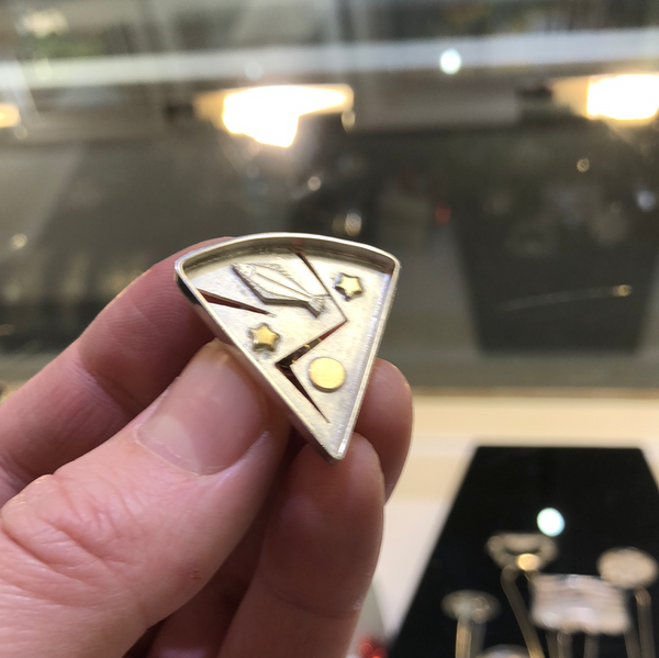 HALIBUT TRIANGLE TIE TAC PIN WITH 14K GOLD